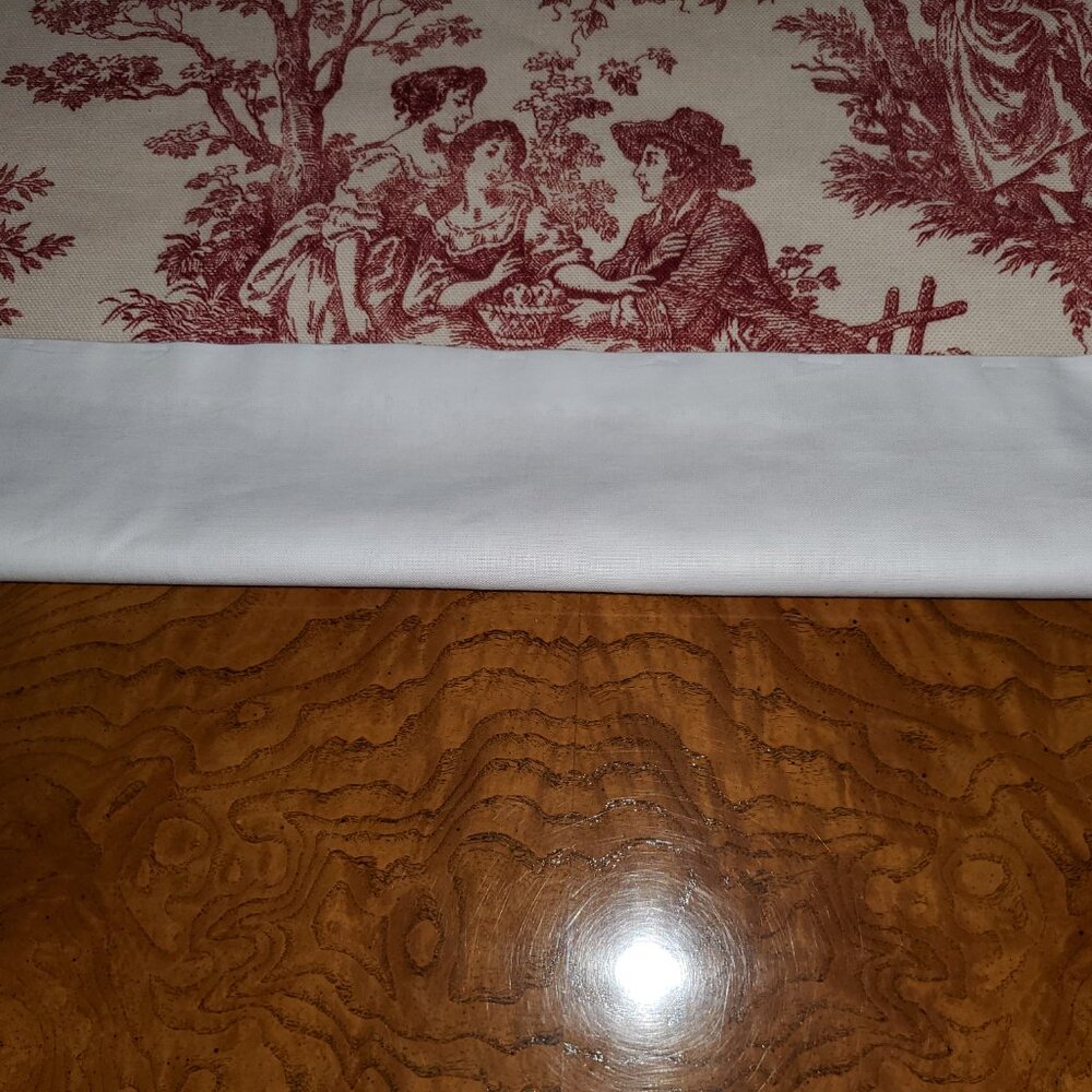 Table Runner, Waverly Country Life Red/Cream Toile, Lined, 54 x 16, Handcrafted - Picture 11 of 14